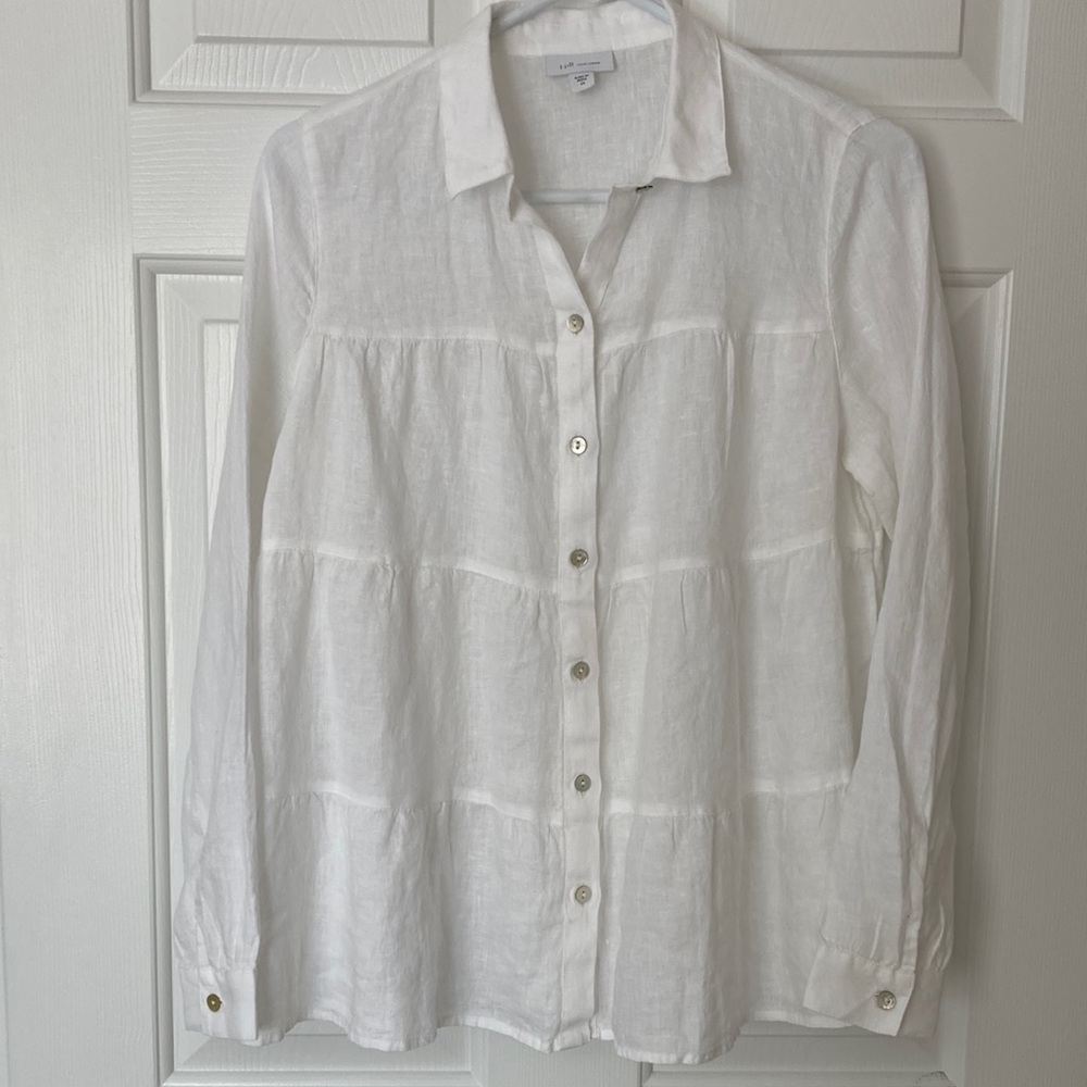 Linen long sleeved shirt